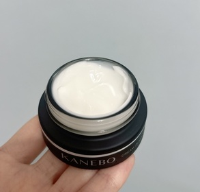 Cici Wong-KANEBO滋養緊緻修護晚霜_1