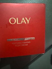 林泳恩-OLAY胜肽專研緊緻滋潤面霜_1