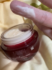 aaronseto-OLAY胜肽專研緊緻滋潤面霜_1