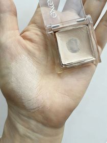 Kitty -excel柔滑持久眼影底霜_1