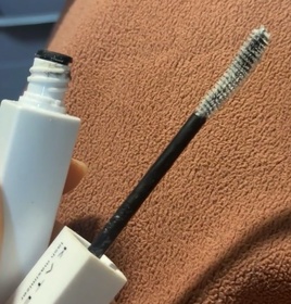 Emily Leung-KATE TOKYO極致大眼睫毛底膏_3