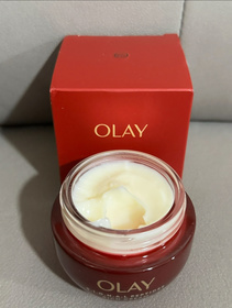 豬豬桃桃-OLAY胜肽專研緊緻滋潤面霜_2