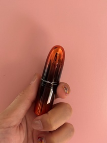 SammyN-M.A.C柔潤持色唇膏_1