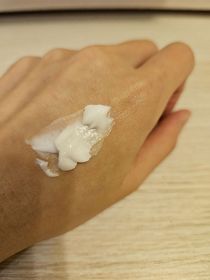 lonia-Vaseline凡士林®特潤修護精華雪融霜_3