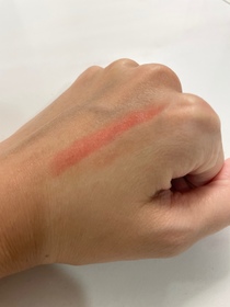 Blooming-fresh黃糖潤色護唇膏 SPF15_2