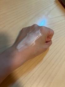 Kirby-Vaseline凡士林®特潤修護精華雪融霜_1