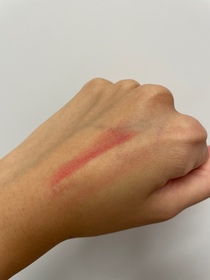 Lukeee-YSL BEAUTÉ絶色輕霧唇膏_2