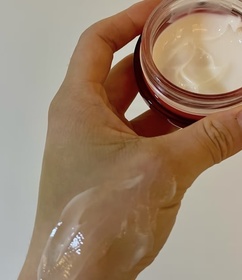 莓莓-OLAY胜肽專研緊緻滋潤面霜_2