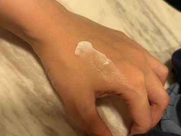 Summer-Vaseline凡士林®特潤修護精華雪融霜_1