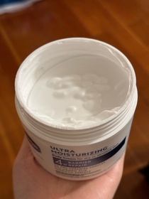 Summer-Vaseline凡士林®特潤修護精華雪融霜_2