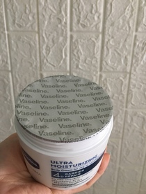 Cynthia Yeung-Vaseline凡士林®特潤修護精華雪融霜_3