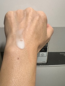 poonpoon-Leivy柔潤沐浴乳(羊乳)_2