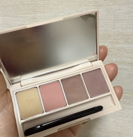 Emily Leung-Fujiko淡彩眼影盤_2