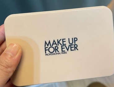 Hoiyi-MAKE UP FOR EVER高清柔霧粉餅_1