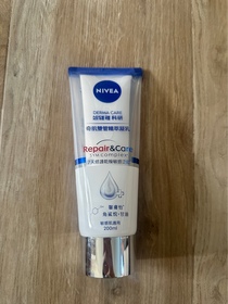 Paris merci -NIVEADERMA CARE科研 舒敏修護雙管精萃凝乳_2