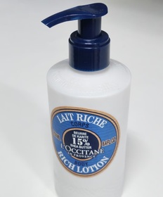 Emily Leung-L'Occitane en Provence乳木果潤膚露_2