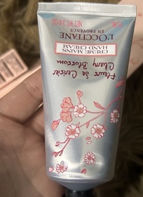 莓莓-L'Occitane en Provence櫻花潤手霜_1