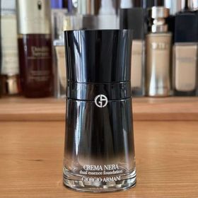 Fng-ARMANI BeautyCREMA NERA 極致再生雙效精華粉底液_1