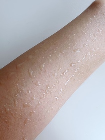 Kitty -YSL BEAUTÉ升級版夜間修復精華 (捱夜急救精華)_3