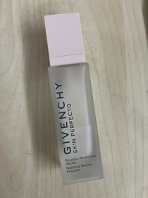 TsuenMa-GIVENCHY水漾活源保濕精華_1