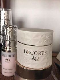 Fng-DECORTÉProtective Revitalizing Day Cream_2