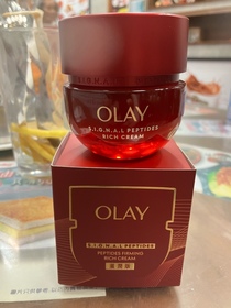 劉肥貓-OLAY胜肽專研緊緻滋潤面霜_1