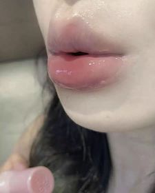 Fng-fwee3D 豐盈透明水晶唇彩_2