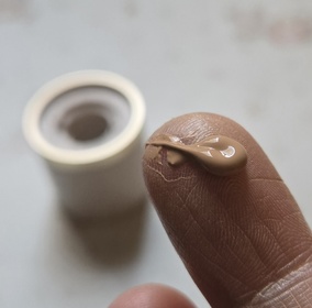 JuneL-RMK水光緊緻粉底霜_3