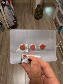 So Fun-M.A.C輕吻雲霧保濕唇膏 _1