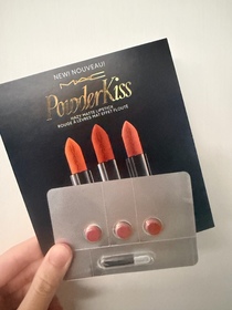 Fish Tse-M.A.C輕吻雲霧保濕唇膏 _1