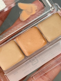 Chloeincosme-CEZANNEPalette Concealer_1