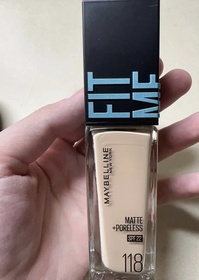 Emily Leung-MAYBELLINEFIT ME！反孔特霧粉底液_3