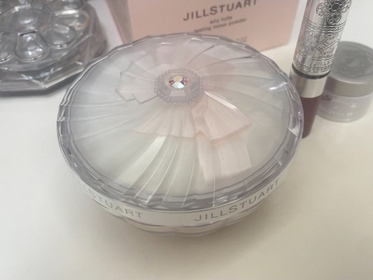 Fng-JILL STUARTLOOSE POWDER N_2