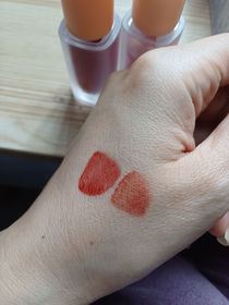 Fng-Laka果然持久水光唇釉_1