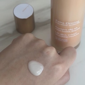 Sakura醬-CLARINS煥顏緊緻乳液_1