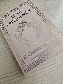 lonia-Charlotte TilburyLOVE FREQUENCY 香水_1