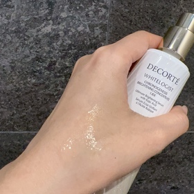 Georgia-DECORTÉWHITELOGIST 1.8倍高濃度截黑美白精華_4