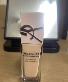 Amyloid Li-YSL BEAUTÉ恆時亮肌修護粉底液_1