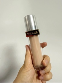 Amyloid Li-PRADA BeautyPrada Reveal 原光新肌粉底液_1