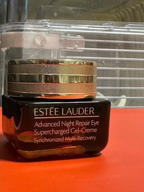Ching-ESTEE LAUDER升級再生基因修復眼霜_1