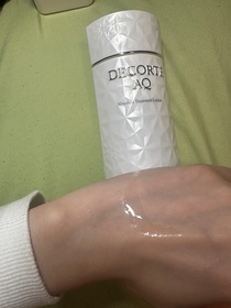 Also melon-DECORTÉAQ 極萃光采亮白化妝水_2