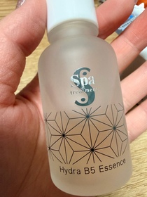 Emily Leung-Spa treatmentB5冰萃水光瓶_1