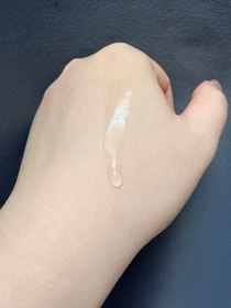 Emily Leung-Spa treatmentB5冰萃水光瓶_3