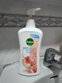 self_lilian-Dettol 滴露ProFresh清爽保濕沐浴露(水感蜜桃)_1