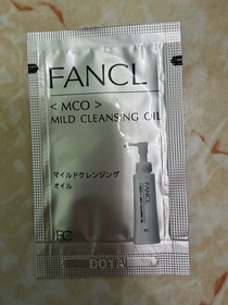Yuki Chow-FANCLMCO 納米卸妝液_1