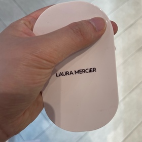 natanatalie-LAURA MERCIER純淨無瑕輕羽養膚粉餅_2