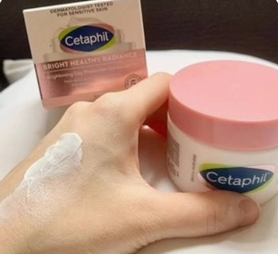 Tszki-Cetaphil 舒特膚舒特膚透亮抗敏日霜SPF15_1