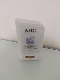 Karen-AHC9重全護撫紋淡斑防曬棒_3