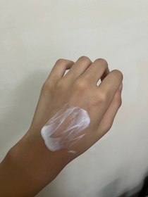 alice-Vaseline涼感高效防曬精華液_3