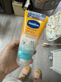meimeiwsm-Vaseline涼感高效防曬精華液_2